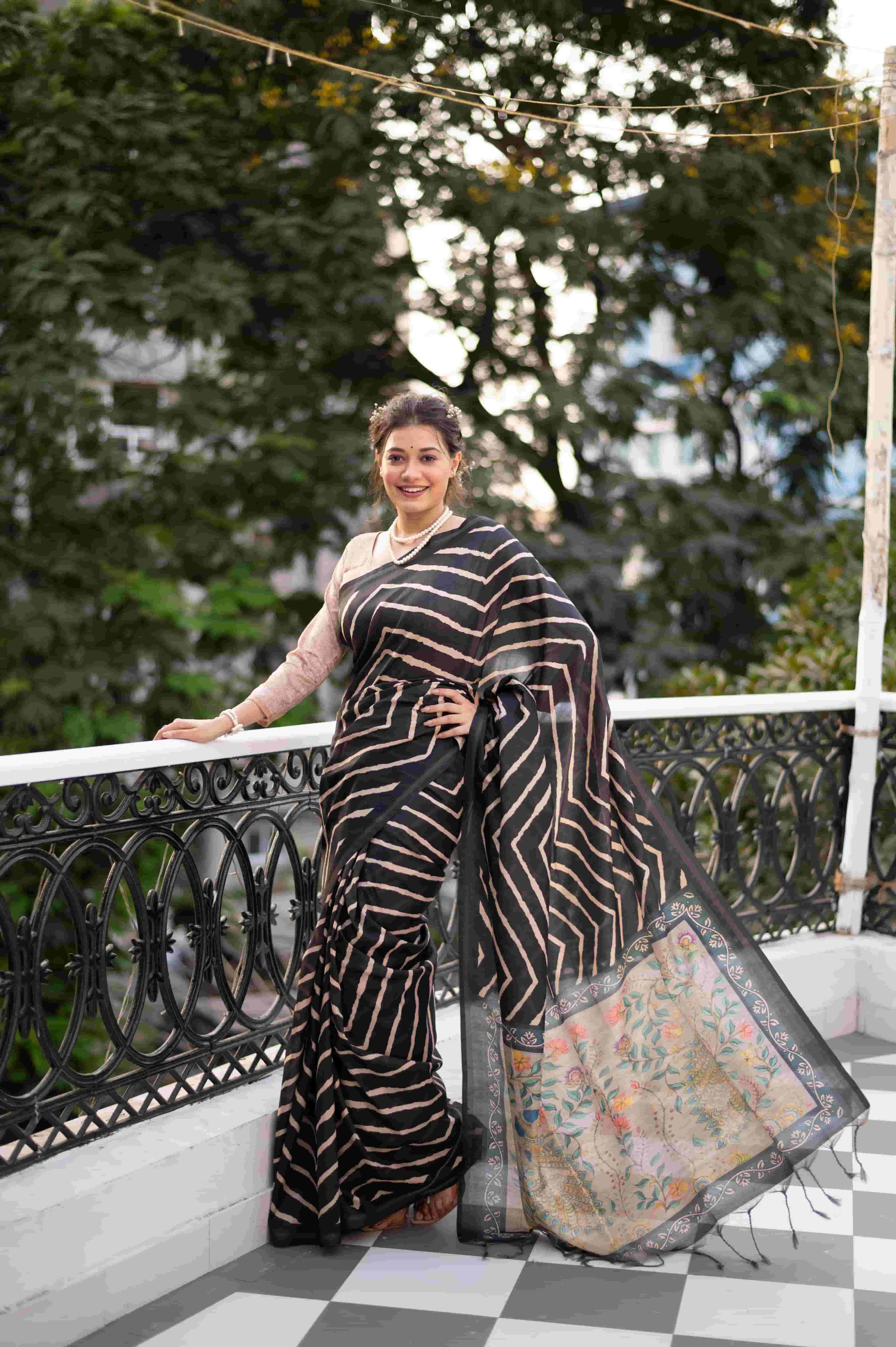 Black Color Tussar silk leriya  saree